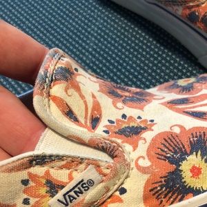 Woman’s Vans size 5 floral slip on shoes